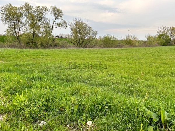 terreno in vendita a Fontanafredda in zona Vigonovo