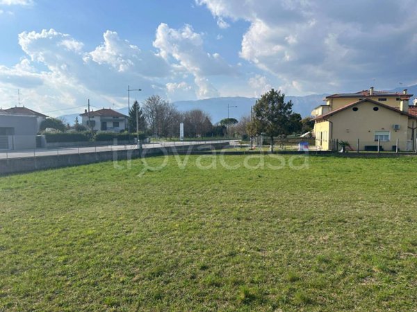 terreno in vendita a Fontanafredda in zona Vigonovo