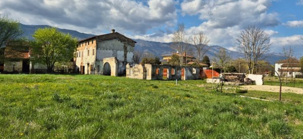 terreno edificabile in vendita a Fontanafredda in zona Nave