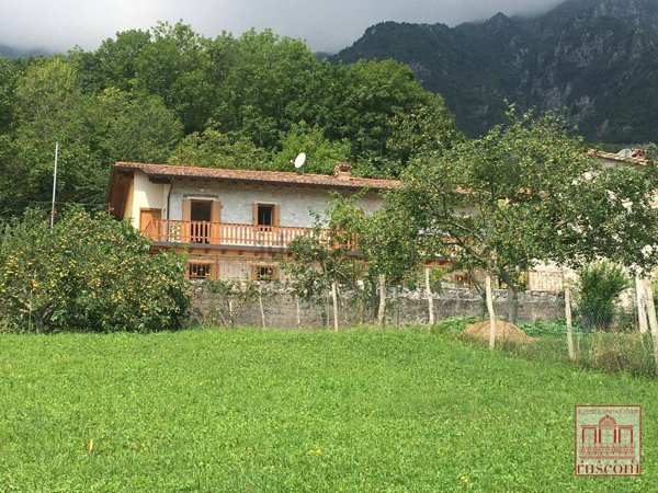 casa indipendente in vendita a Frisanco in zona Poffabro