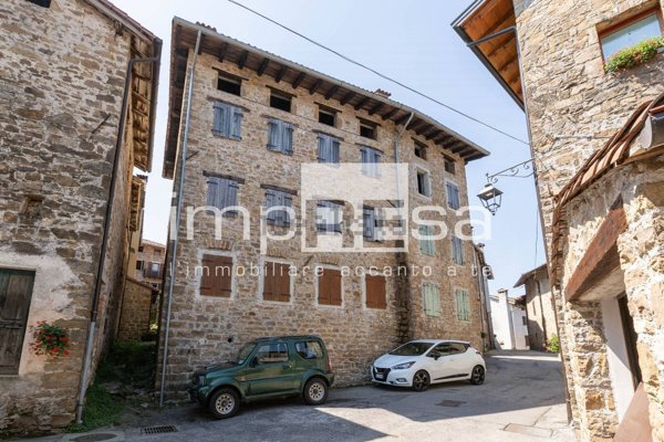 appartamento in vendita a Frisanco