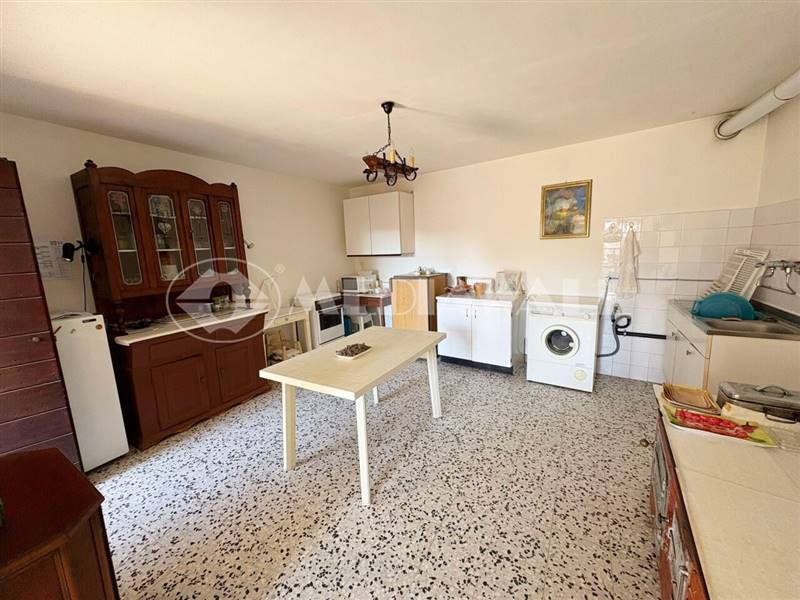 casa indipendente in vendita a Frisanco in zona Poffabro