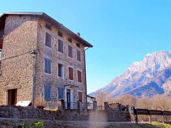 appartamento in vendita a Frisanco