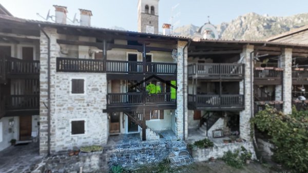 casa indipendente in vendita a Frisanco in zona Poffabro