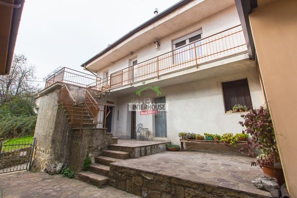 appartamento in vendita a Frisanco in zona Poffabro