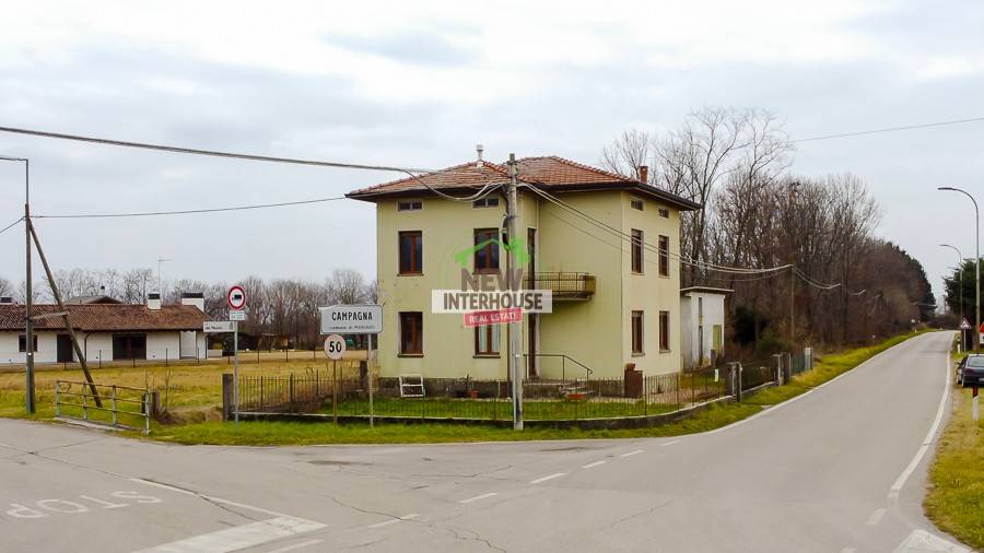 casa indipendente in vendita a Maniago