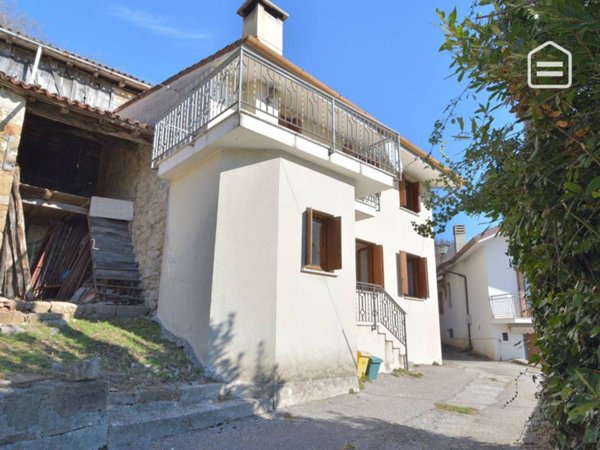 casa indipendente in vendita a Maniago