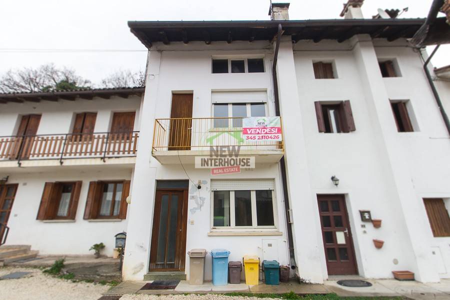 casa indipendente in vendita a Maniago