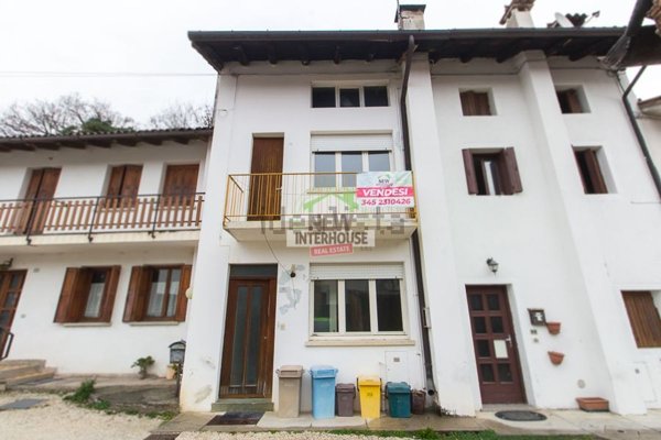 casa indipendente in vendita a Maniago