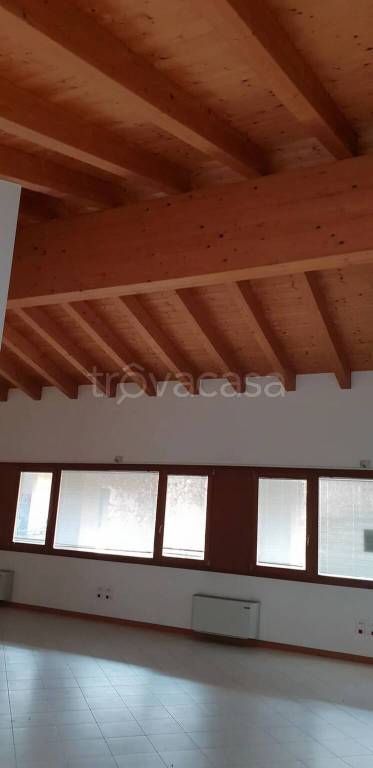 ufficio in vendita a Maniago