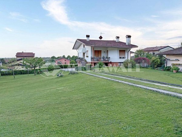 casa indipendente in vendita a Maniago