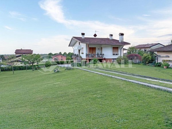 casa indipendente in vendita a Maniago