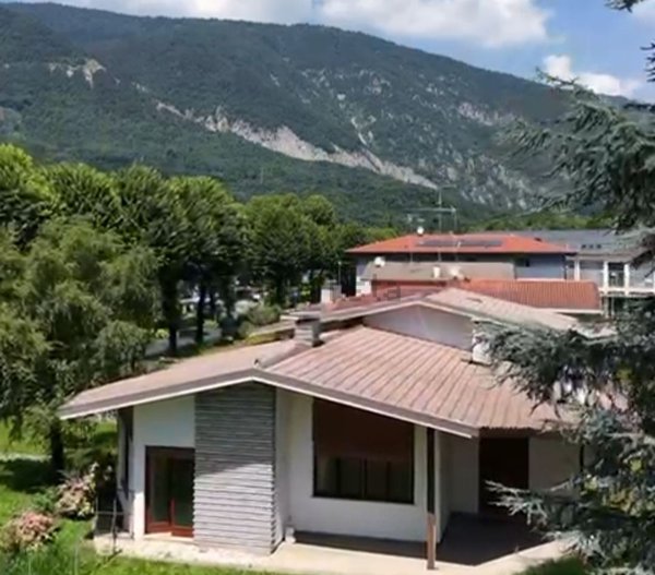 casa indipendente in vendita a Maniago