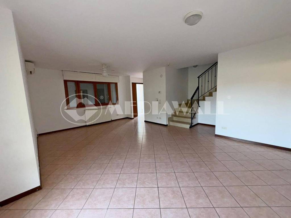 casa indipendente in vendita a Maniago