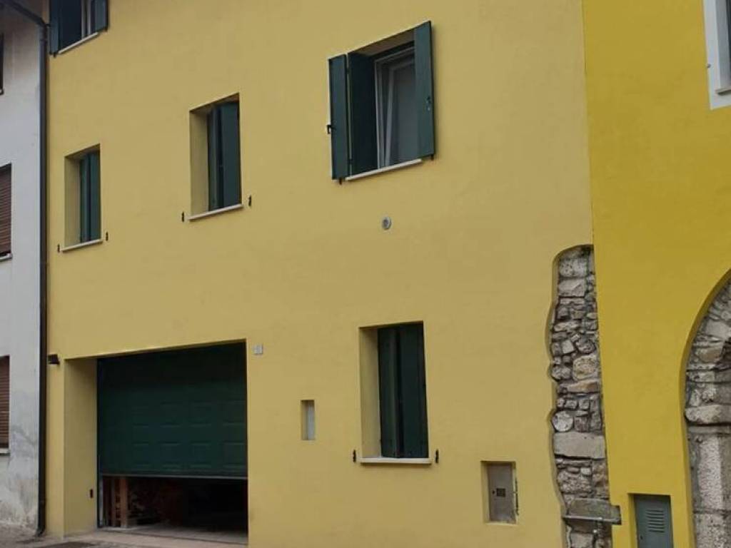 casa indipendente in vendita a Maniago
