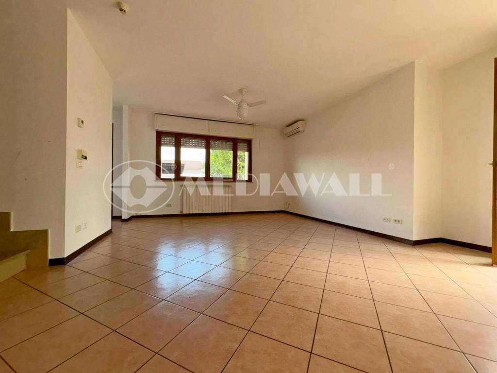 casa indipendente in vendita a Maniago