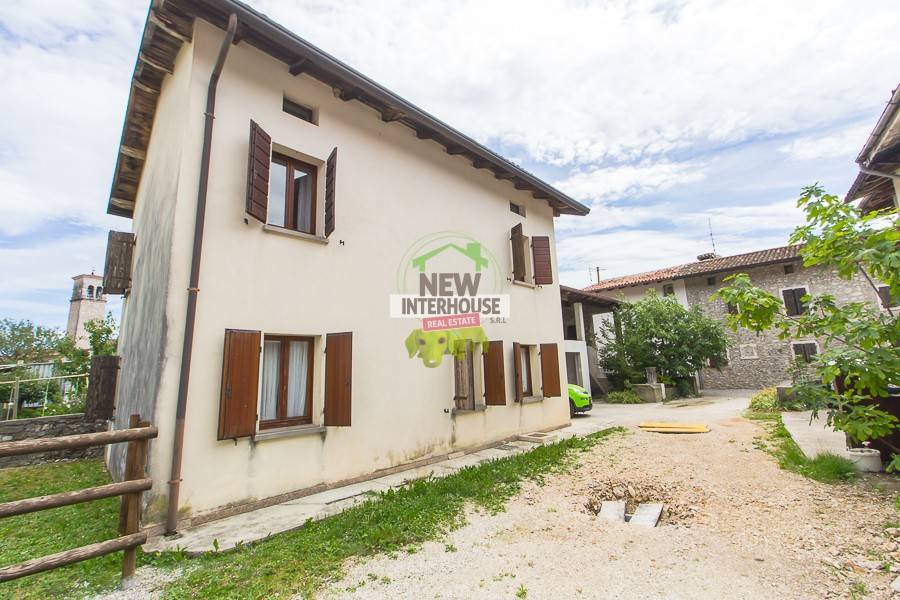 casa indipendente in vendita a Maniago