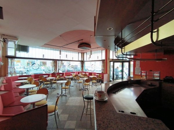 locale commerciale in vendita a Maniago