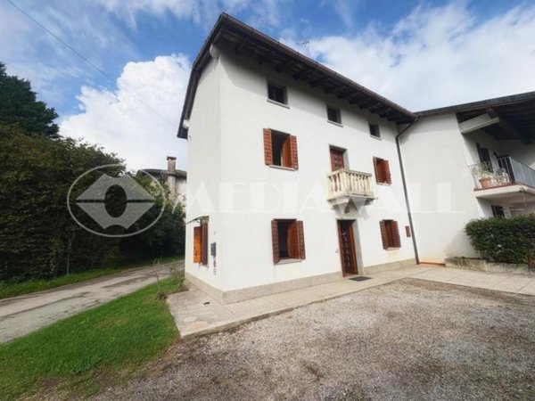 casa indipendente in vendita a Maniago