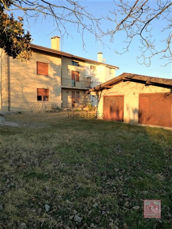 appartamento in vendita a Maniago in zona Campagna