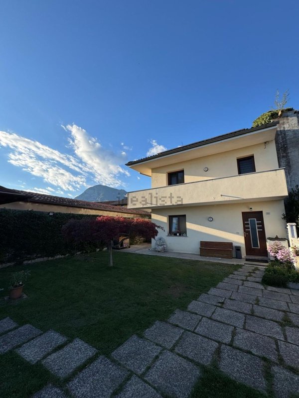 casa indipendente in vendita a Maniago
