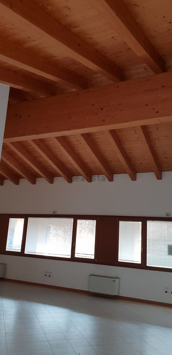 ufficio in vendita a Maniago