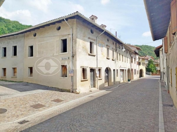 casa indipendente in vendita a Maniago