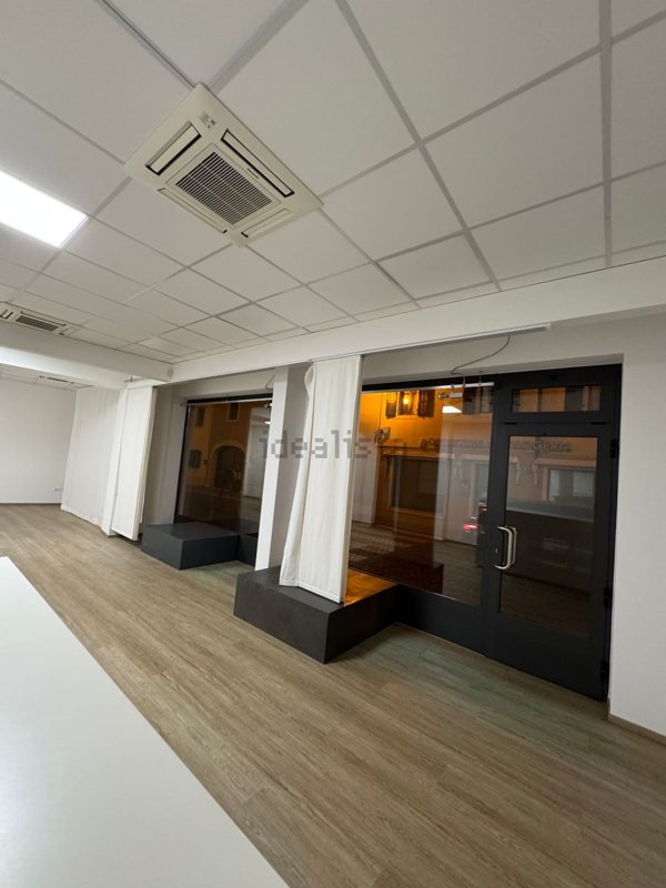 negozio in vendita a Maniago