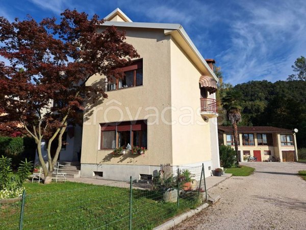 casa indipendente in vendita a Maniago