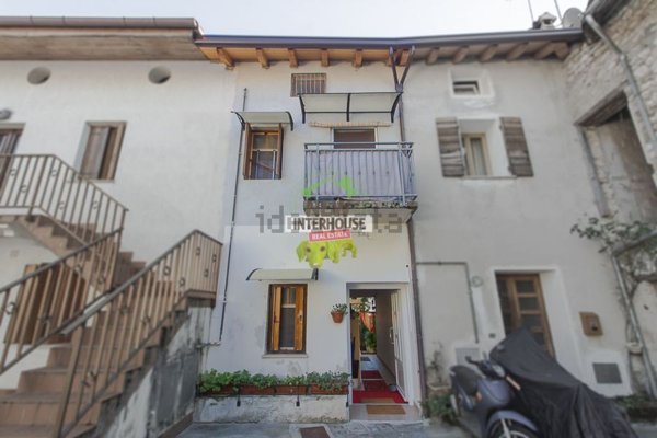 casa indipendente in vendita a Maniago