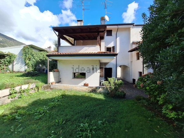 casa indipendente in vendita a Maniago