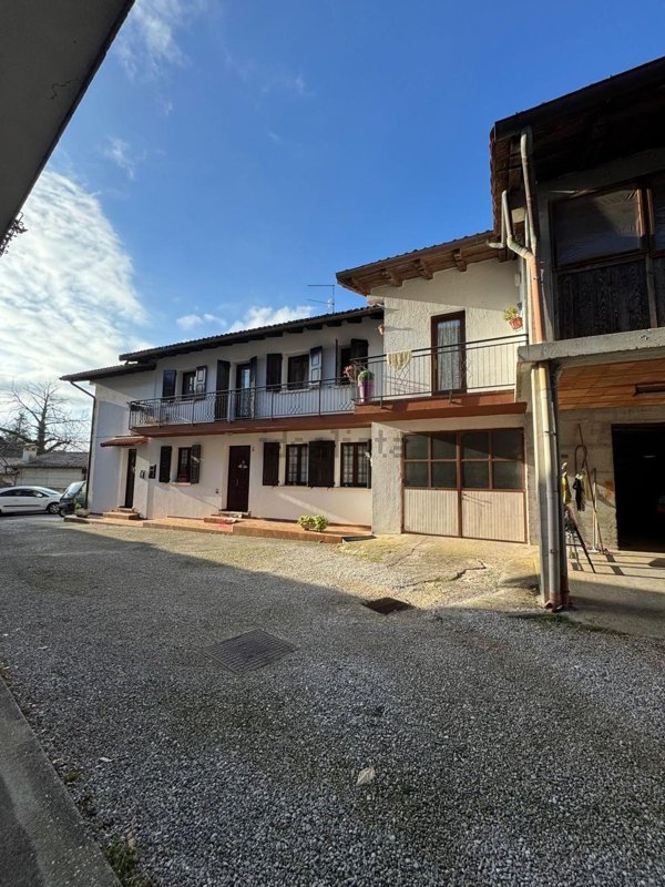 casa indipendente in vendita a Maniago