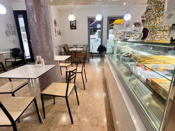 negozio in vendita a Maniago