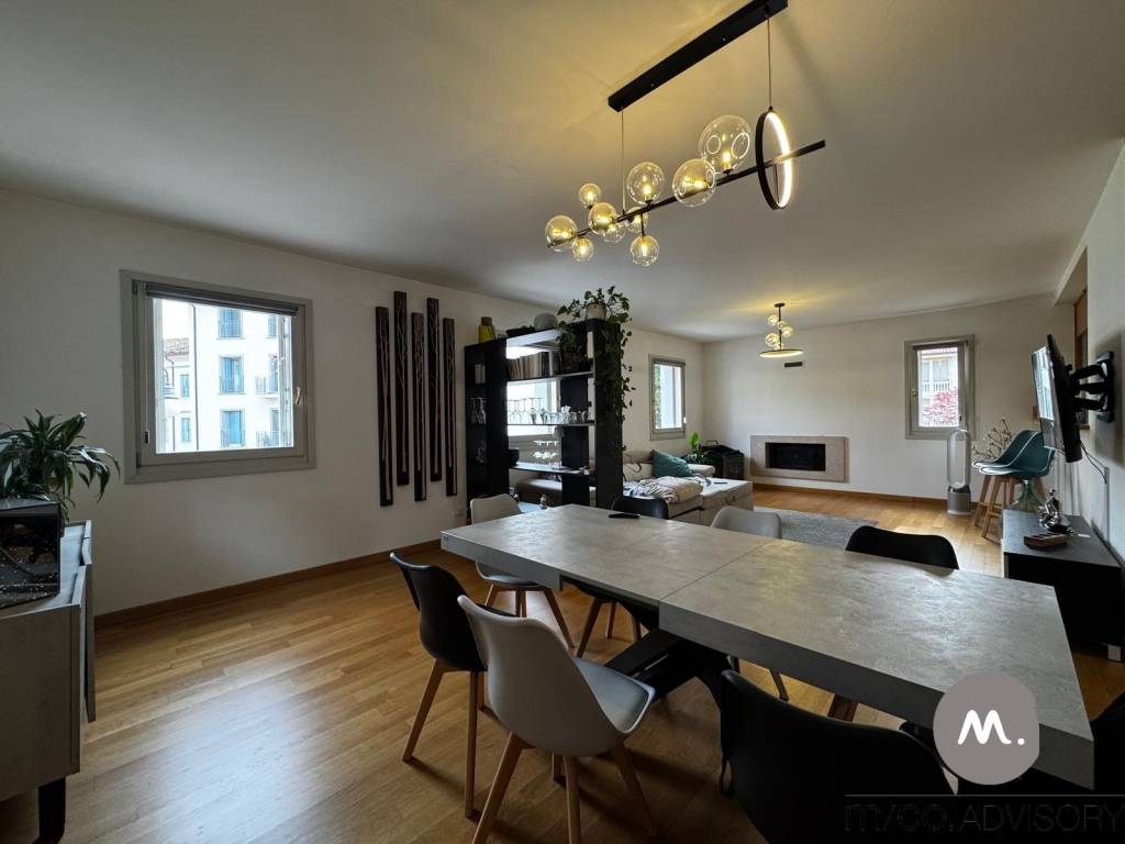 casa indipendente in vendita a Maniago