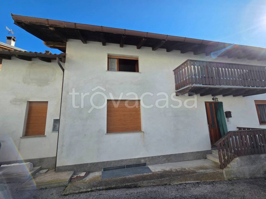 casa indipendente in vendita a Maniago