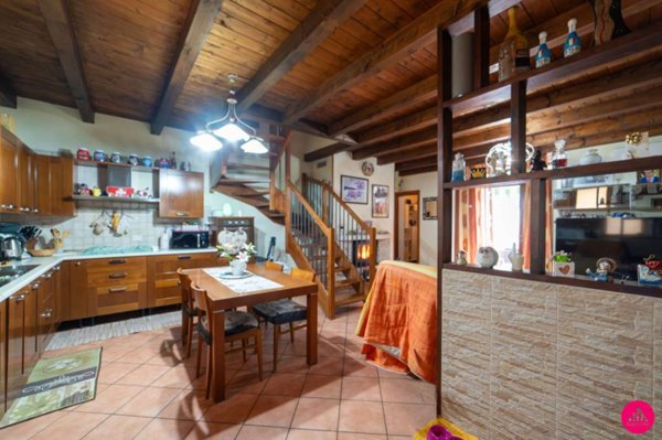 casa indipendente in vendita a Maniago