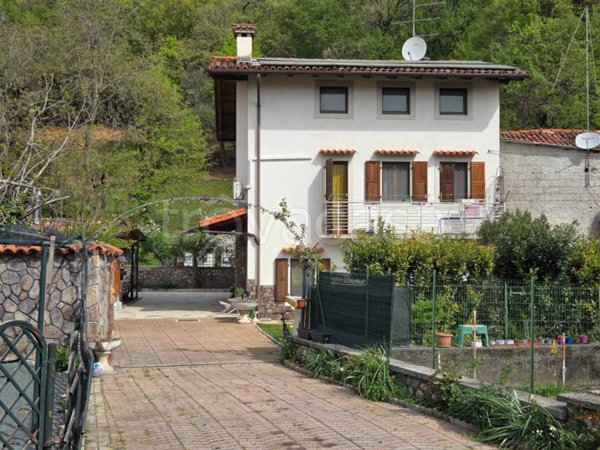 casa indipendente in vendita a Maniago