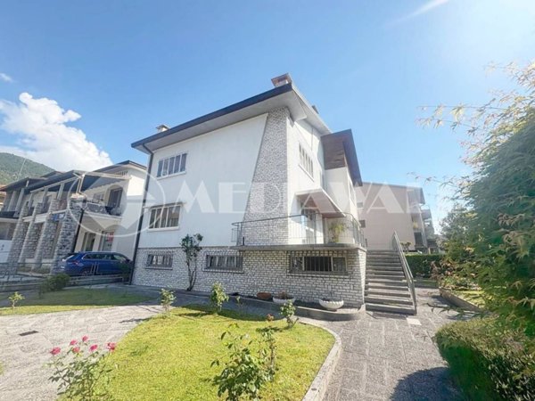 casa indipendente in vendita a Maniago