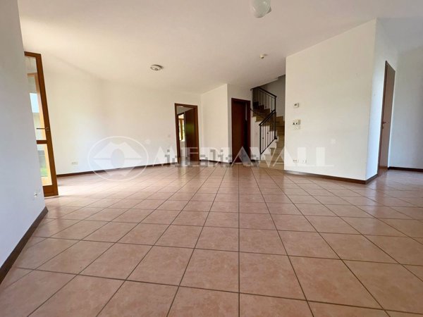 casa indipendente in vendita a Maniago