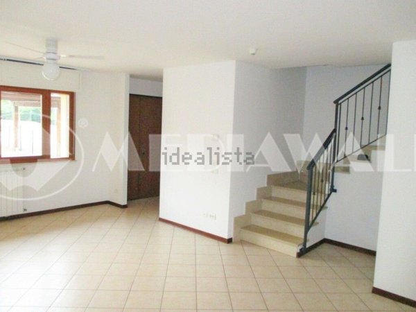 casa indipendente in vendita a Maniago