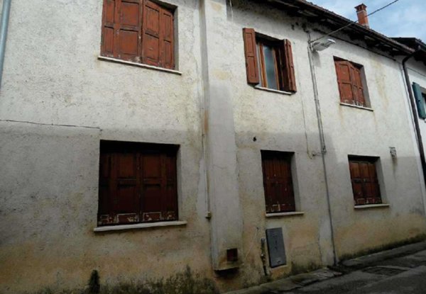 casa semindipendente in vendita a Maniago