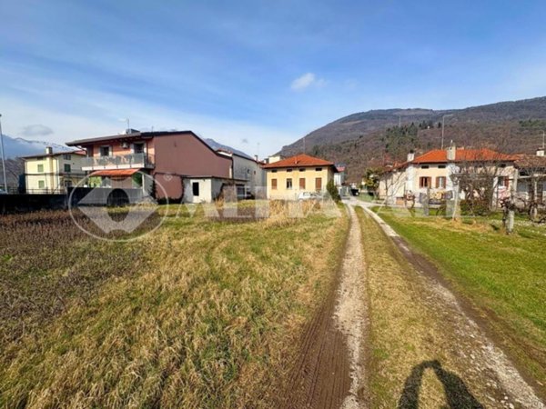 casa indipendente in vendita a Maniago