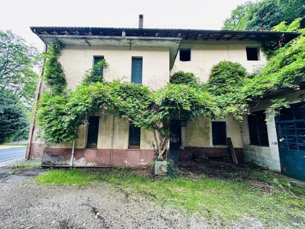 casa indipendente in vendita a Maniago in zona Campagna