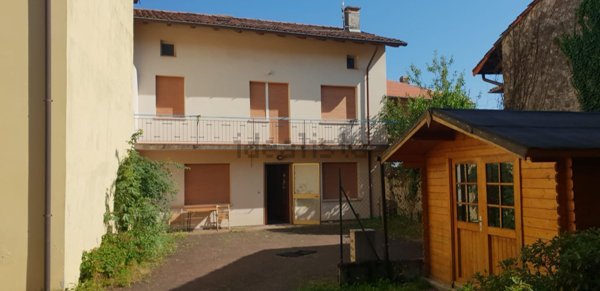 casa indipendente in vendita a Maniago