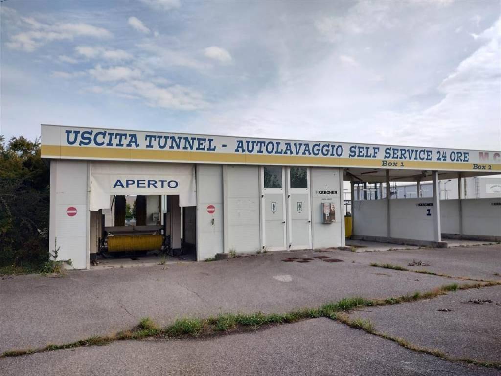 locale commerciale in vendita a Maniago in zona Campagna