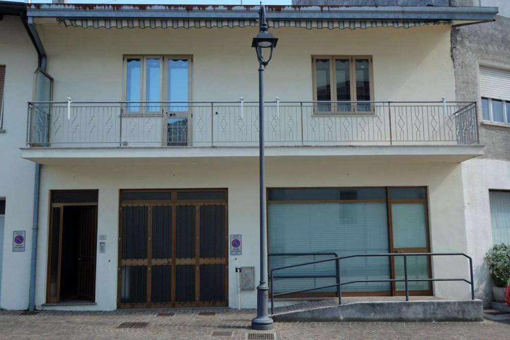 appartamento in vendita a Montereale Valcellina in zona Malnisio