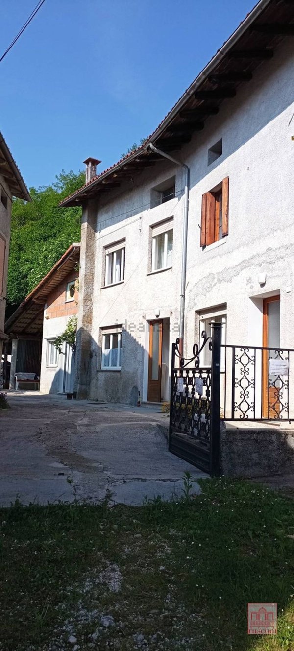 casa indipendente in vendita a Montereale Valcellina