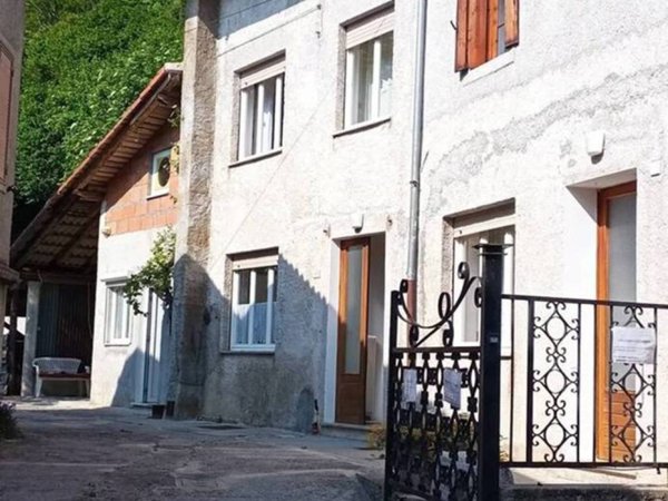casa indipendente in vendita a Montereale Valcellina