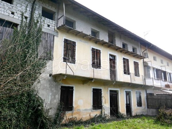 casa indipendente in vendita a Montereale Valcellina in zona Malnisio