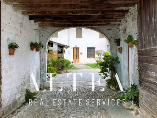 casa indipendente in vendita a Montereale Valcellina